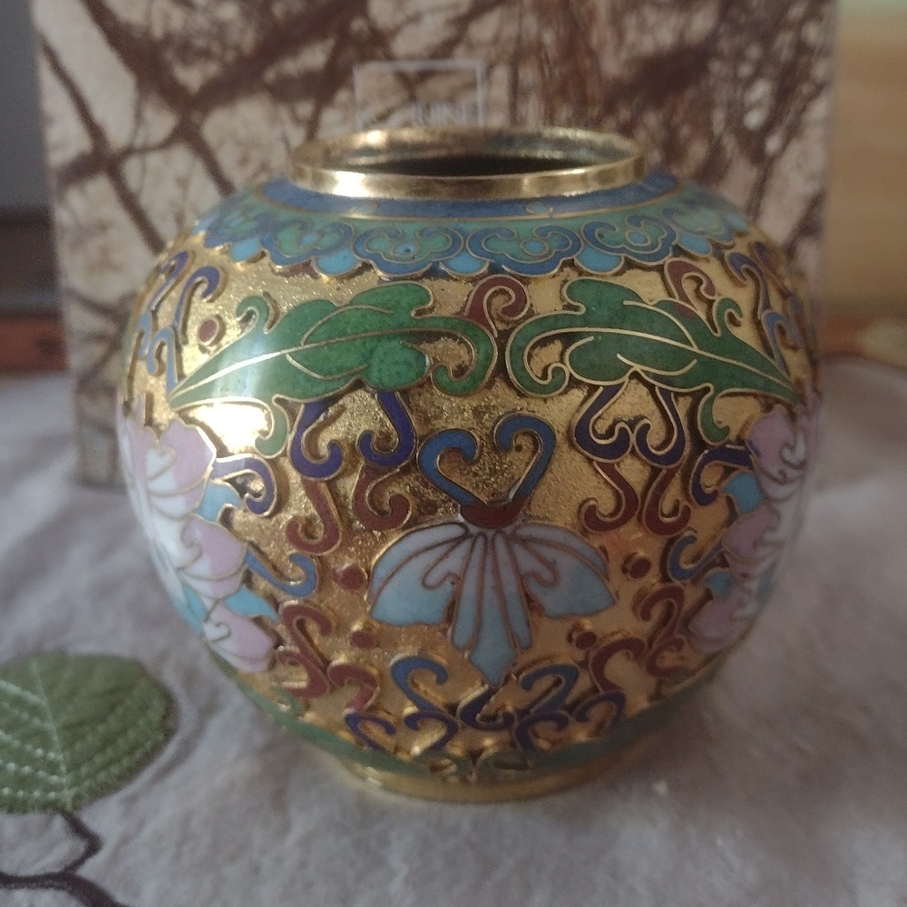 Intricately detailed cloisonne small vase